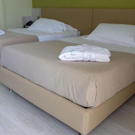 Hotel San Crispino Morrovalle Экстерьер фото