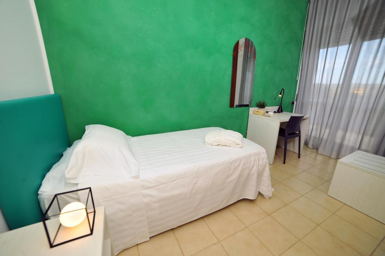 Hotel San Crispino Morrovalle Экстерьер фото