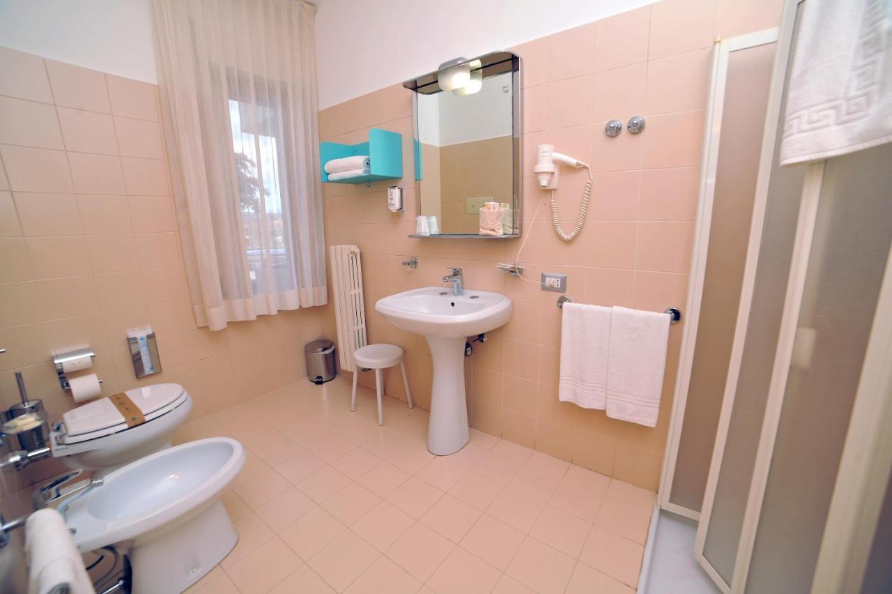 Hotel San Crispino Morrovalle Экстерьер фото