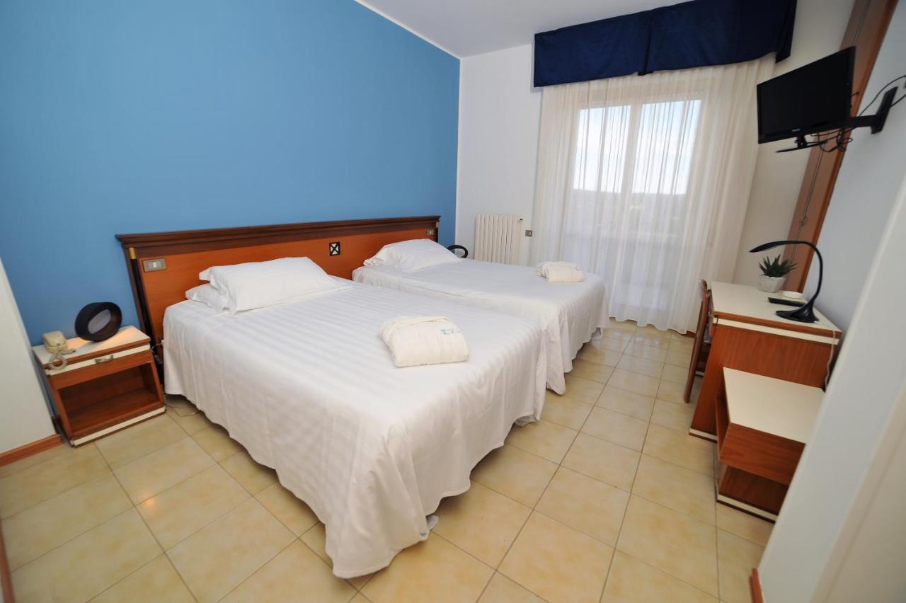 Hotel San Crispino Morrovalle Экстерьер фото
