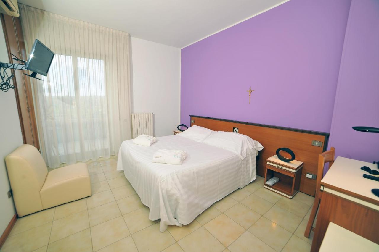 Hotel San Crispino Morrovalle Экстерьер фото